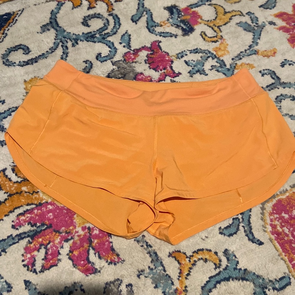 Lululemon Speed Up Low-Rise Lined Short 2.5"- orange, size 6